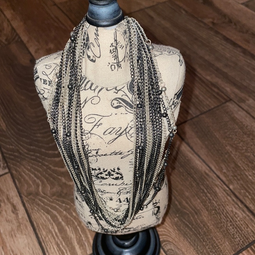 Statement necklace, measures approx. 18”